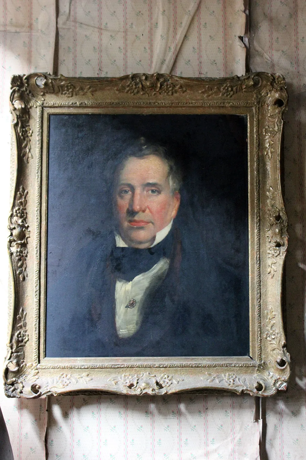 A 19thC English School Oil on Board Portrait of a Gentleman c.1870