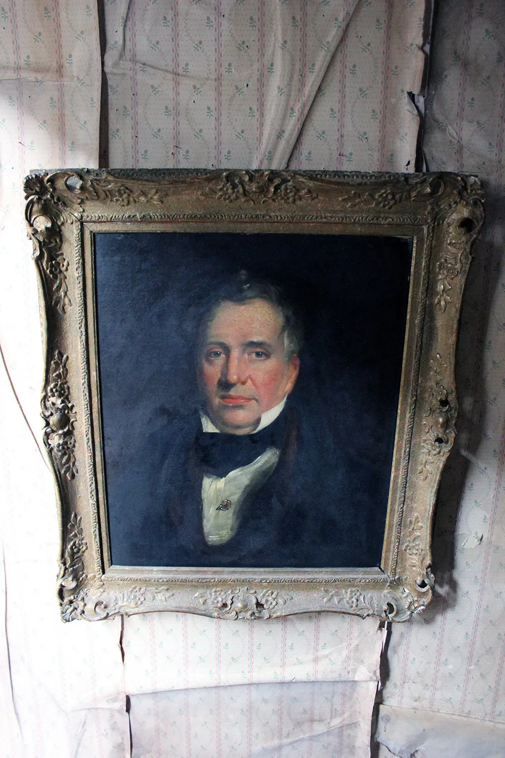 A 19thC English School Oil on Board Portrait of a Gentleman c.1870