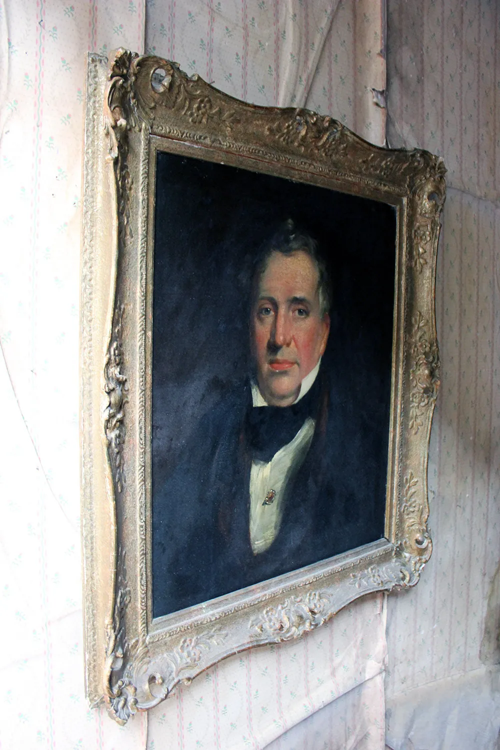 A 19thC English School Oil on Board Portrait of a Gentleman c.1870