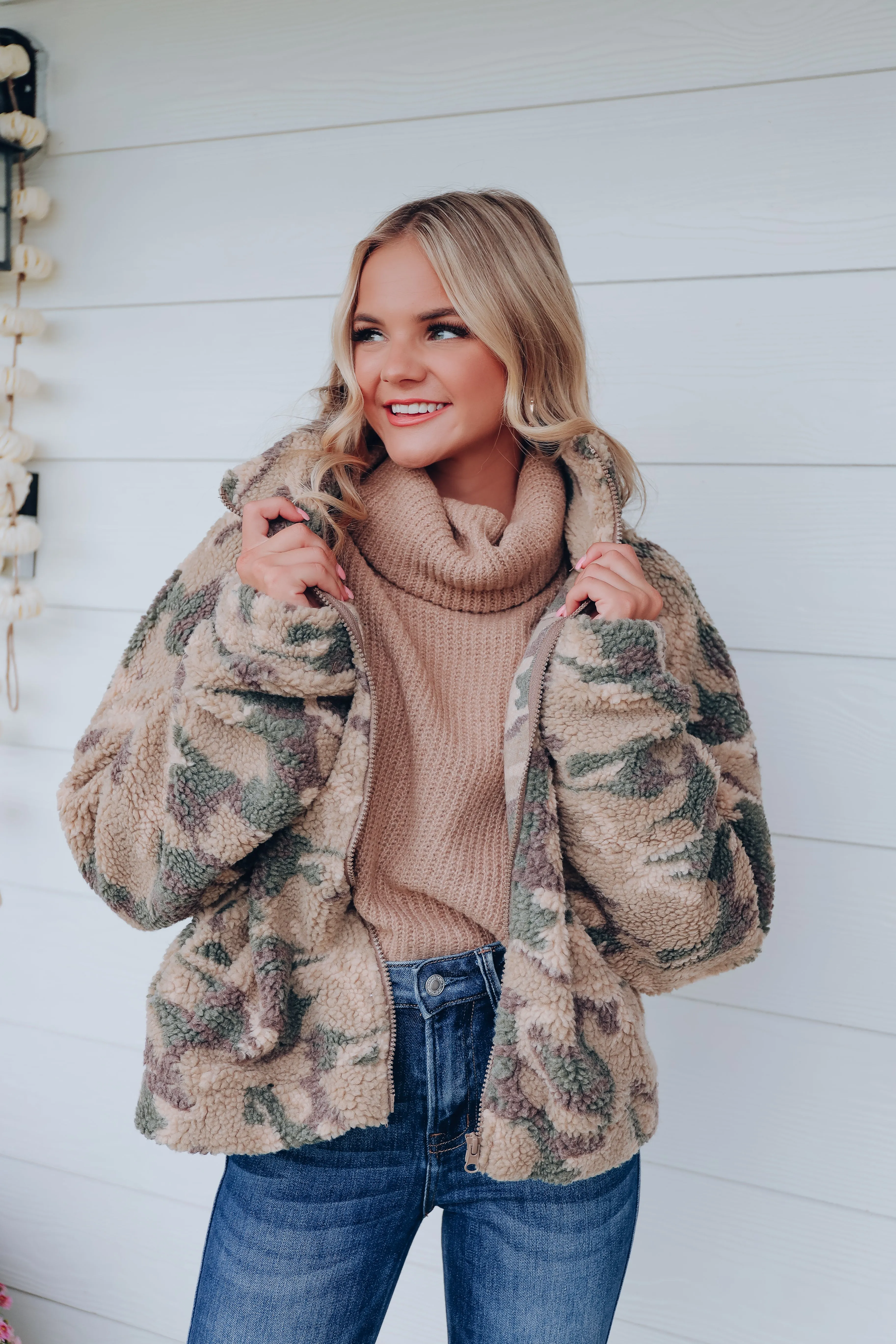 Camo Print Sherpa Jacket - Mocha