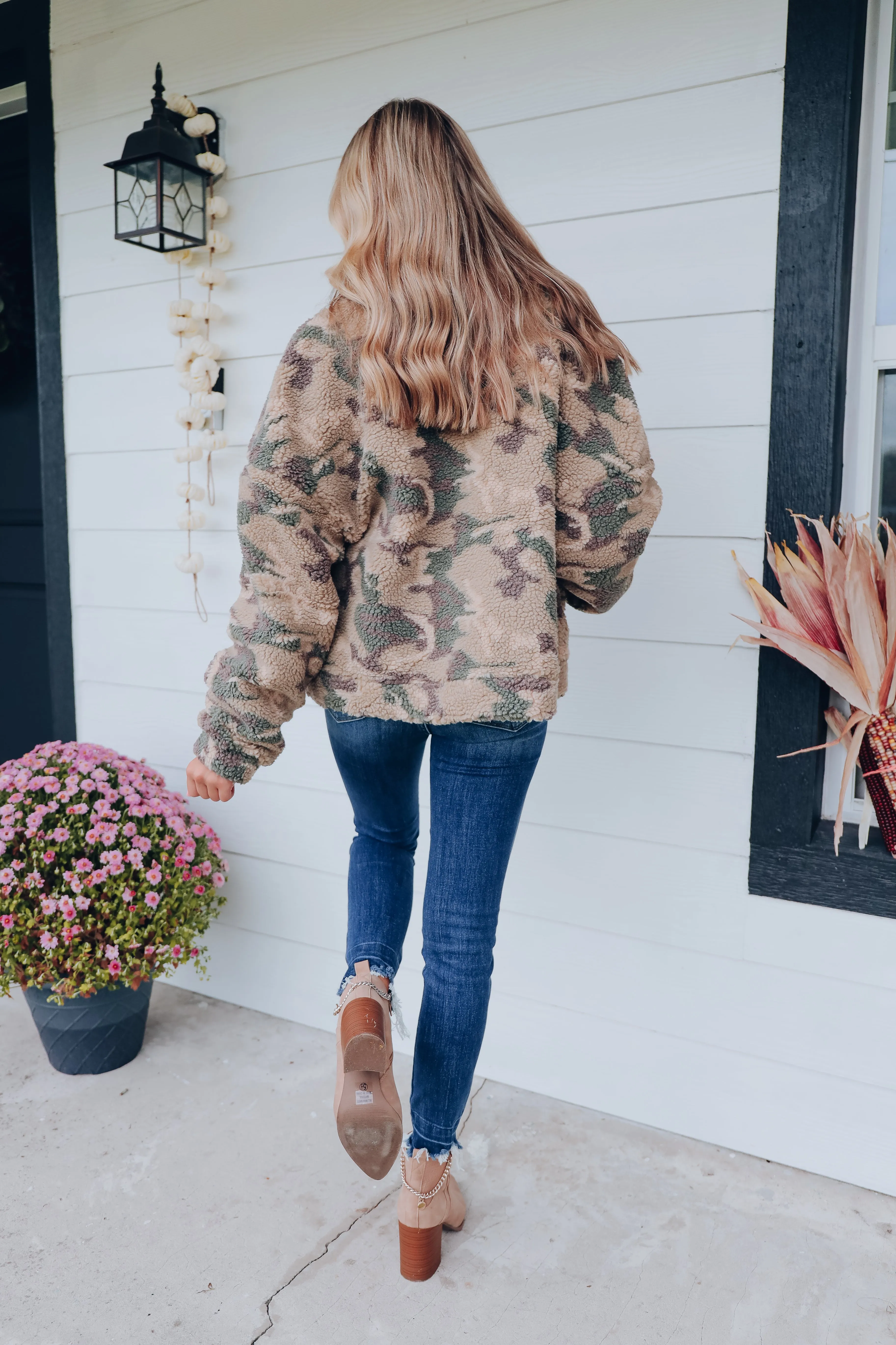 Camo Print Sherpa Jacket - Mocha