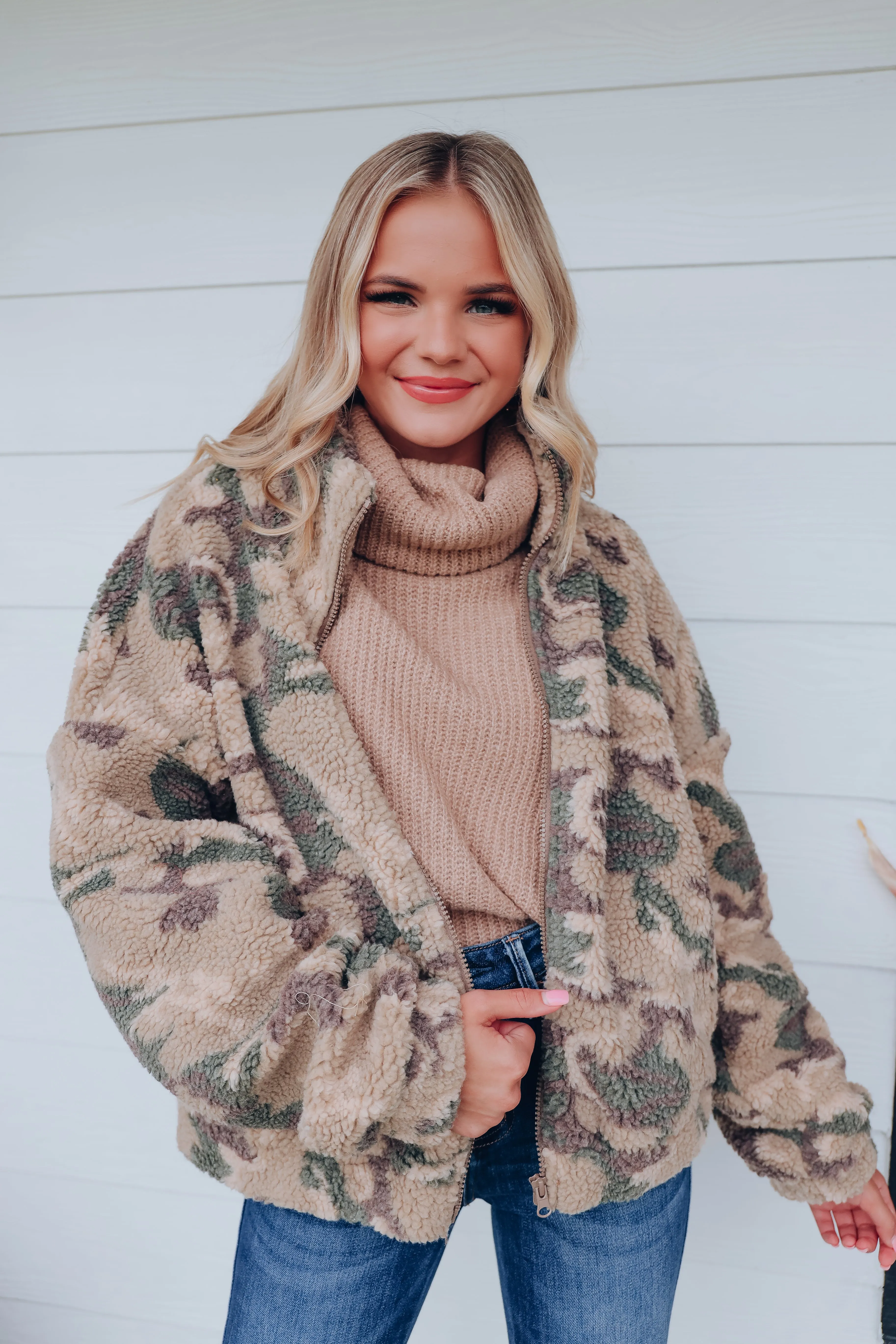 Camo Print Sherpa Jacket - Mocha