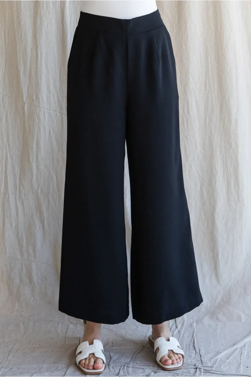 The Hot Pant (Black Only)